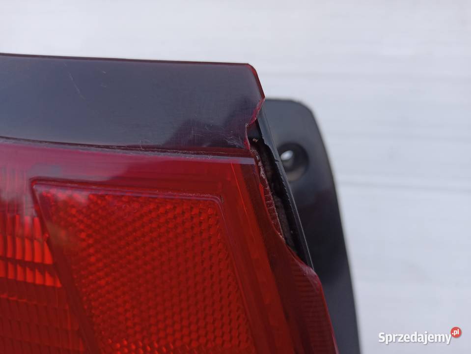 Mazda 626 V GF hatchback lampa tył tylna lewa Sieradz