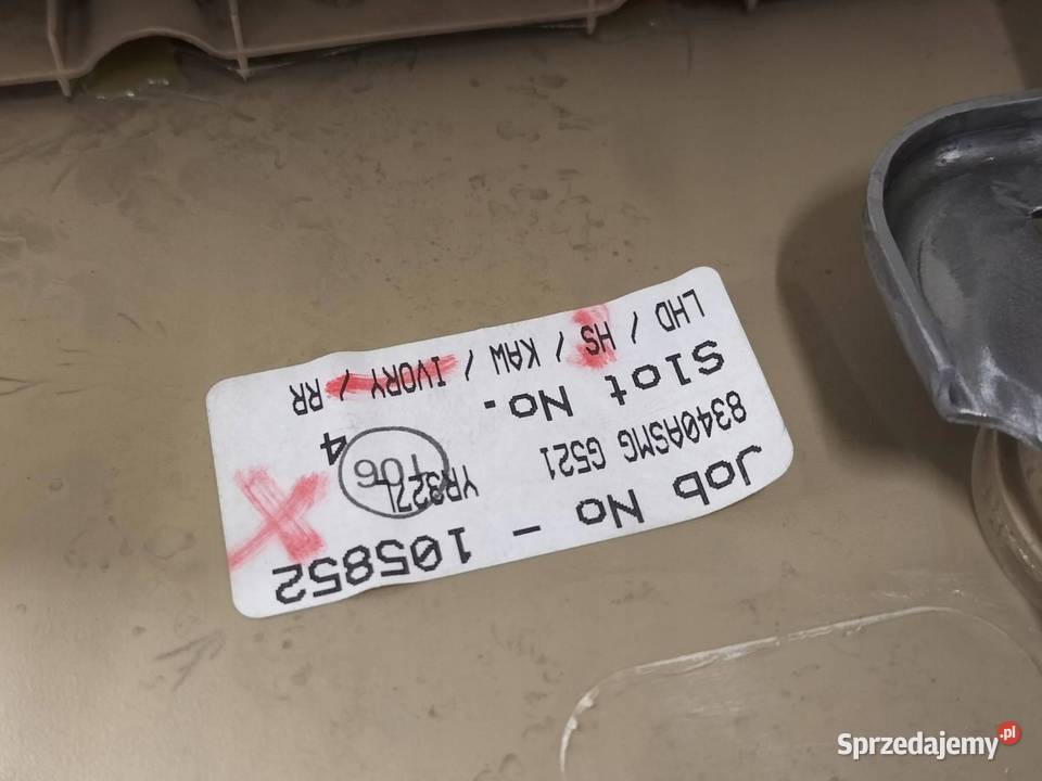 TUNEL ŚRODKOWY PODŁOKIETNIK JASNY UFO Honda