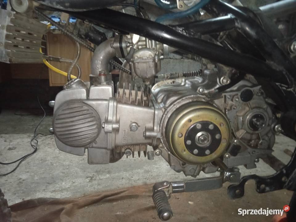 Silnik mrf 140 Rok produkcji 2017 Wielki Komorsk