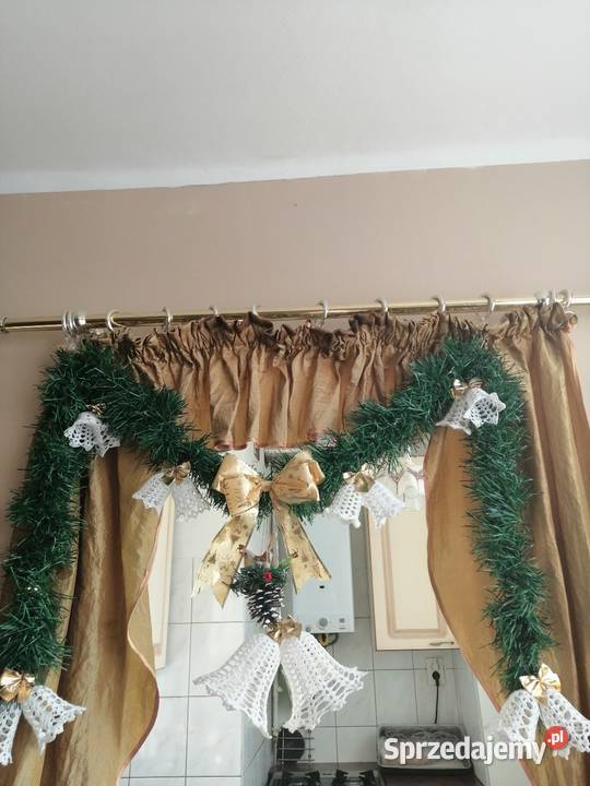 Girlanda świąteczna oświetlona z dzwoneczkami