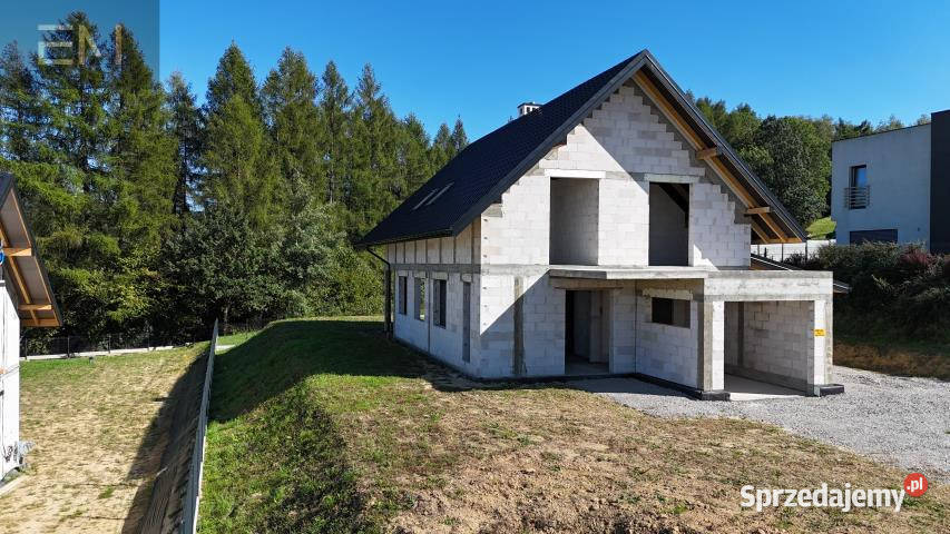 sprzedaży domu wolnostojącego 1654m2 Strzyżów Rok budowy 2026