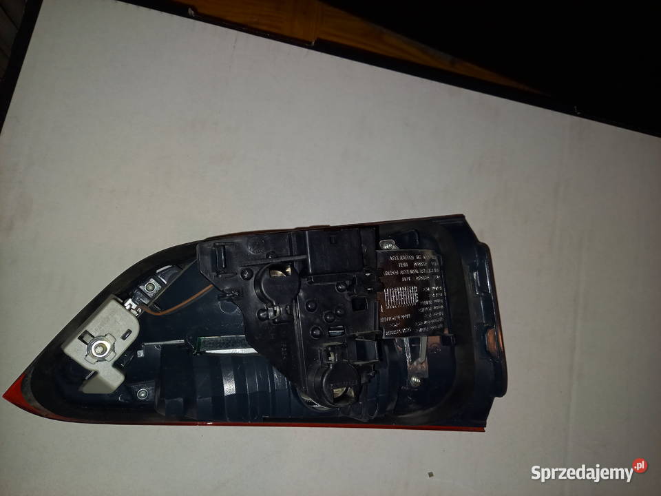 bmw x1 f48 735069814 lampa prawy tył tylnia w Przemyśl sprzedam