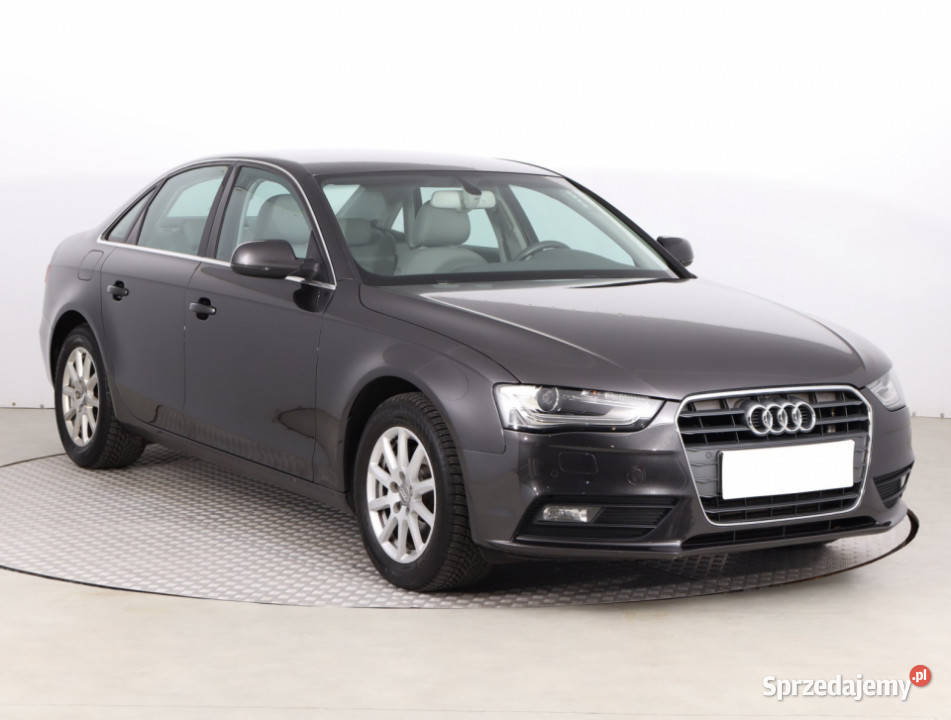 Audi A4 20 TDI światła przeciwmgielne Piaseczno