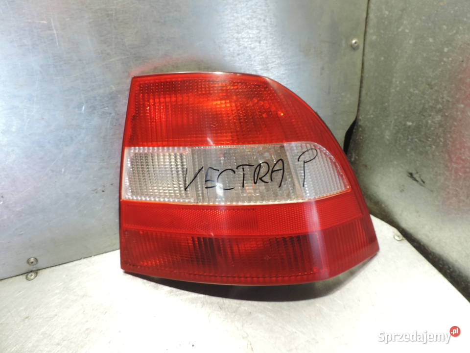 Opel Vectra B sedan Hb lampa prawy tył osobowe małopolskie Nowy Sącz sprzedam