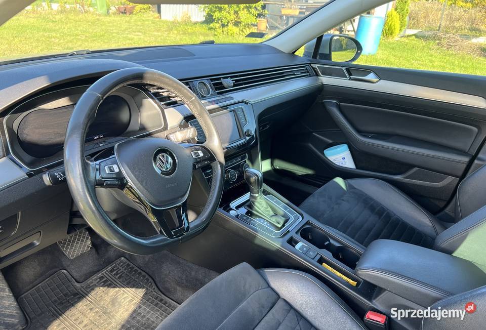 VW PASSAT B8 KOMBI 20 TDI HIGHLINE DSG SALON nieuszkodzony Dąbrowa Górnicza