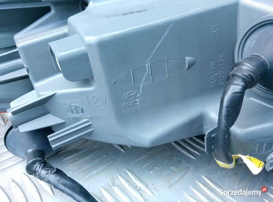 Hyundai i40 2013 Lampa tylna 924023Z0 uniwersalne Lampy tylne Barłogi
