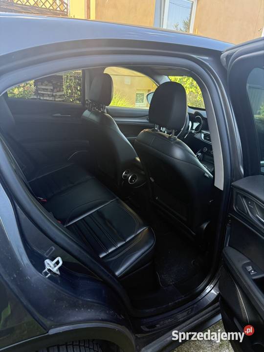 Alfa Romeo Stelvio First Edition 20T 280 Q4 łopatki zmiany biegów Płońsk