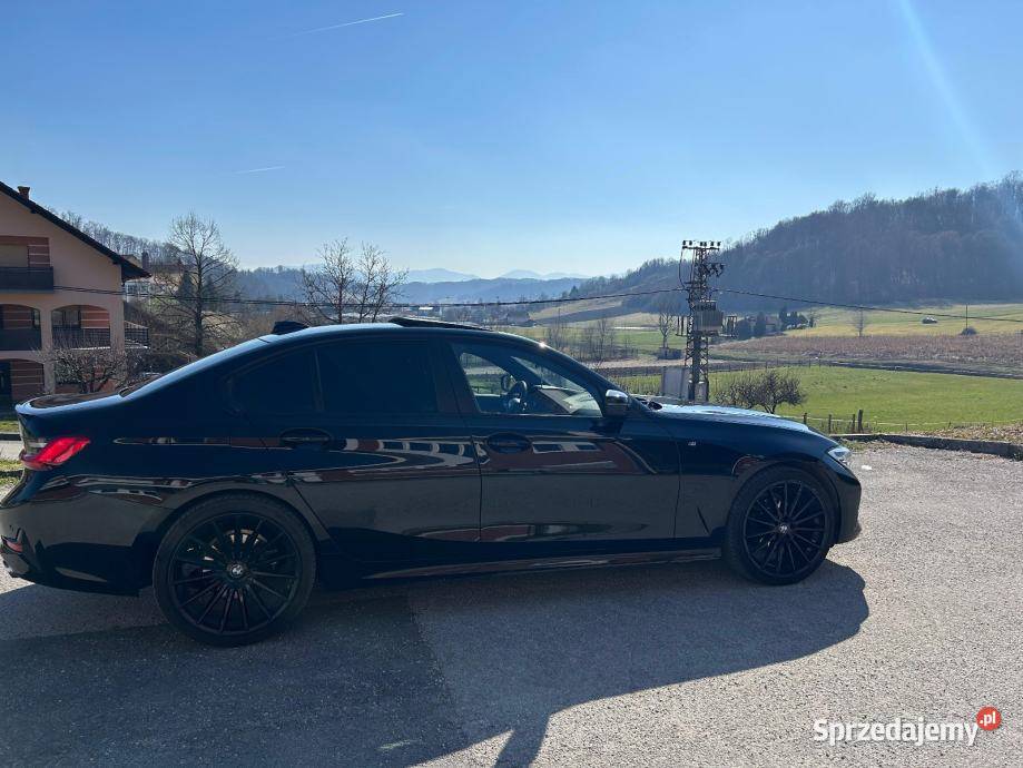 BMW Seria 3 330i xDrive 2000cm3 Lipie