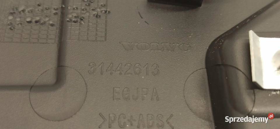 VOLVO XC40 OSŁONA GŁOŚNKA DESKI 31442613 sprzedam