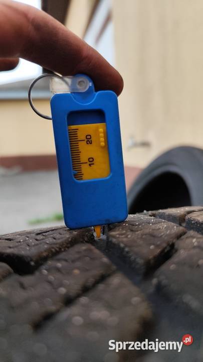 Opony Zimowe Kumho IZen RV 27540ZR20 Samochodowe Pruszków