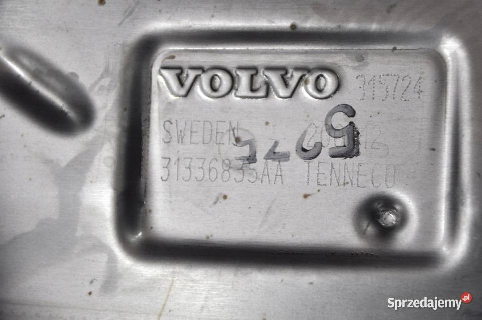 VOLVO S80 V70 XC70 wydech tlumik koncowy lewy Gadgety motoryzacyjne Bielany Wrocławskie