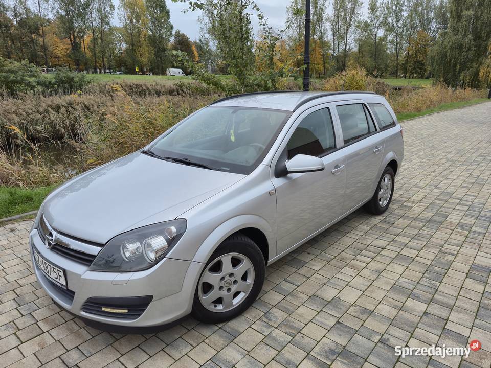 Opel Astra HBenzynaBez rdzySprawna Radomsko