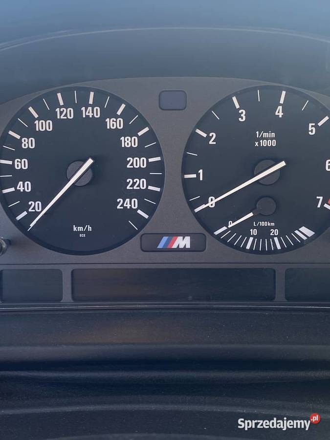 BMW 520i R6 20 i5 Piaski