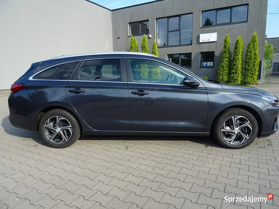 Hyundai i30 10 TGDI 120 Wagon Smart Salon III lakier metallic łódzkie Łódź