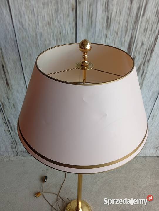 Stylowa lampa podłogowa z polerowaną mosiężną Byczyna