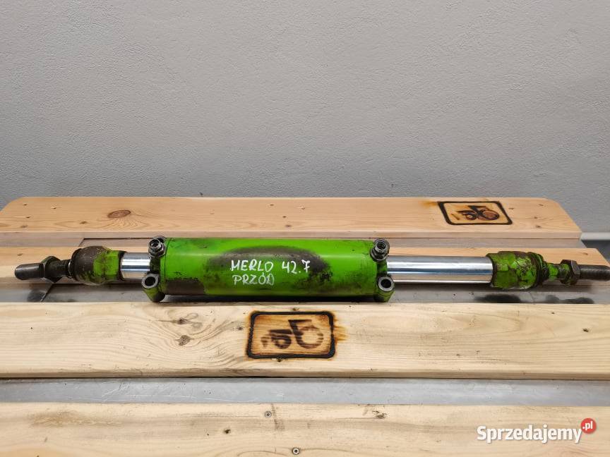 Merlo 427 TF Cylinder hydrauliczny skrętu sprzedam
