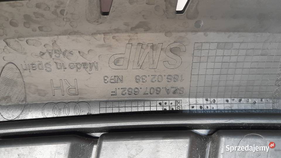 AUDI A1 KRATKA ZAŚLEPKA PRAWA ZDERZAKA PRZÓD Goleniów sprzedam