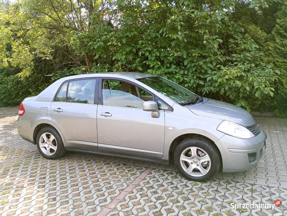 Nissan Tiida 16 benzyna 2007r Sedan 180000km dolnośląskie