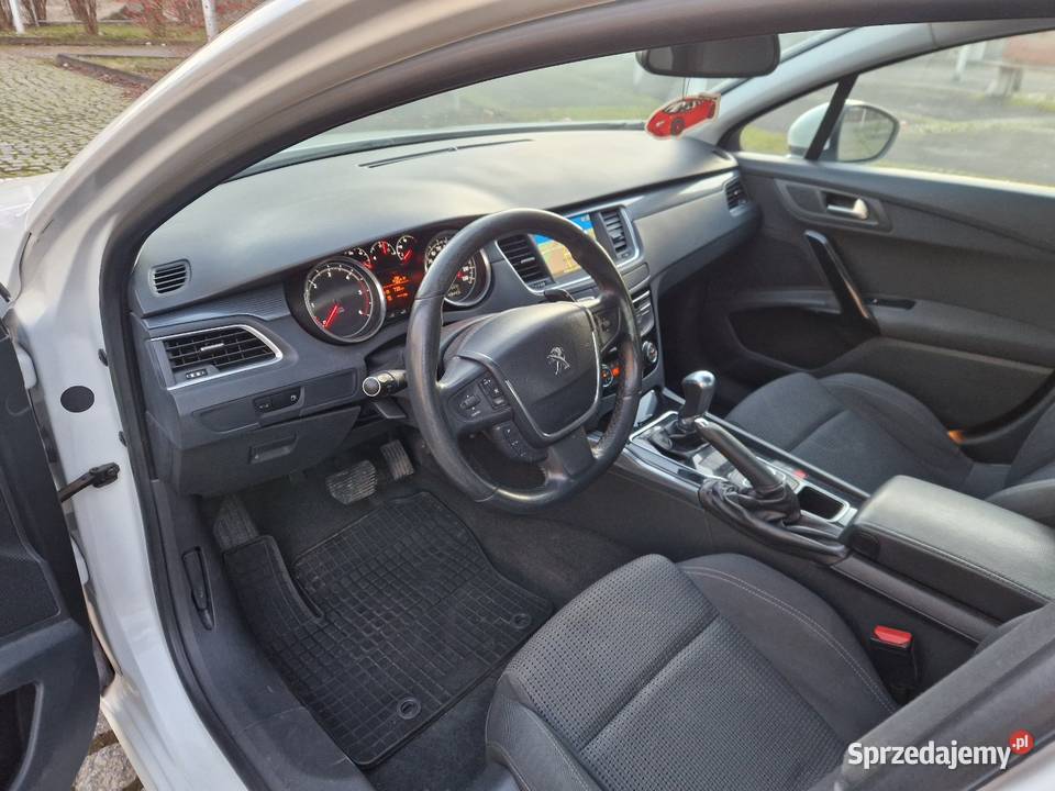 Peugeot 508 16 eHDI 115 Navi Alufelgi 17 Ryglice