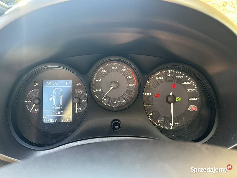 Seat Leon FR 20 TSI 211 Automat DSG z łopatkami