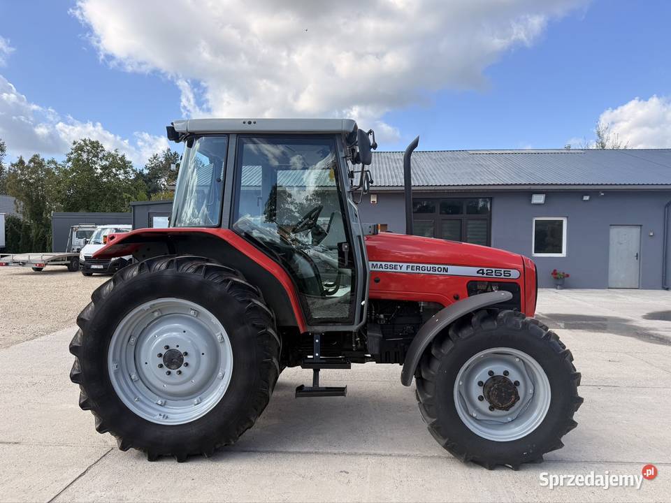 Ciągnik rolniczy Massey Ferguson 4255 swieżo Massey Ferguson Łowicz