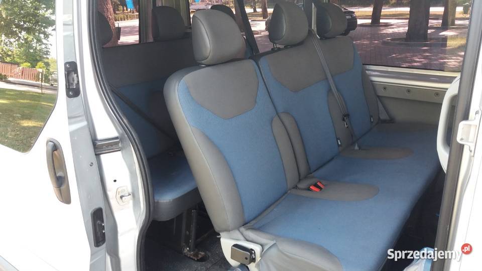 Wynajem busa 9 osobowy