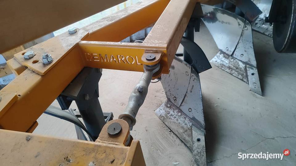 Pług 4 skibowy jednobelkowy DEMAROL Tomaszów Lubelski