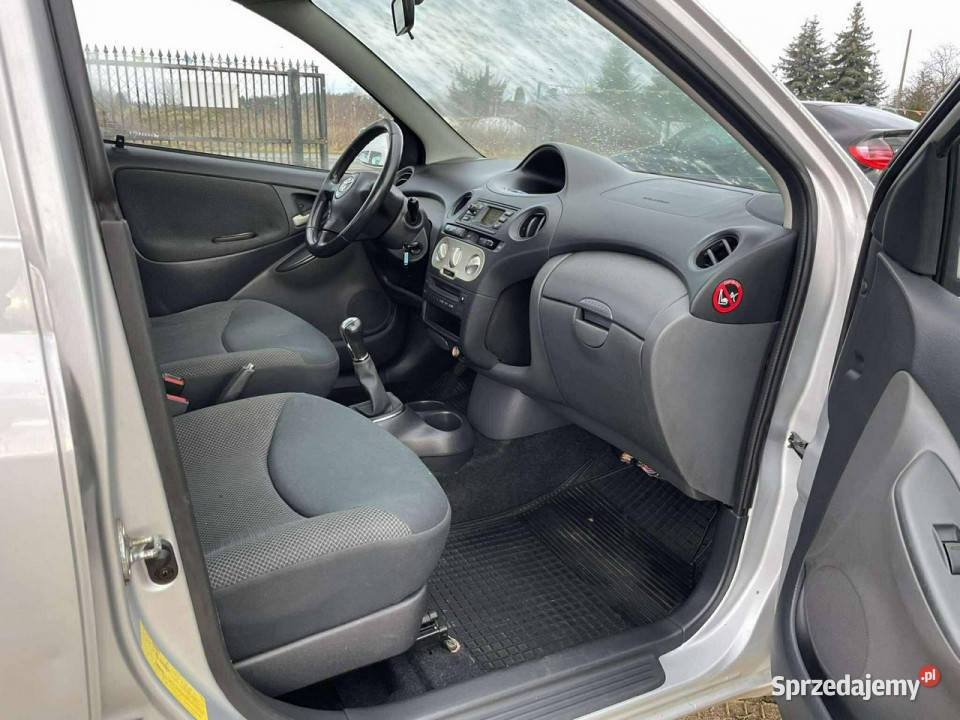 Toyota Yaris 2004r 14 D4D Diesel 5 Drzwi Tanio
