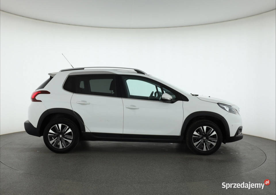Peugeot 2008 12 PureTech mazowieckie