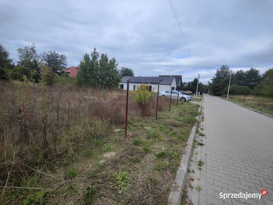 Działka 1050 m Rusiec cisza szkoła 700 m media 3 sprzedam