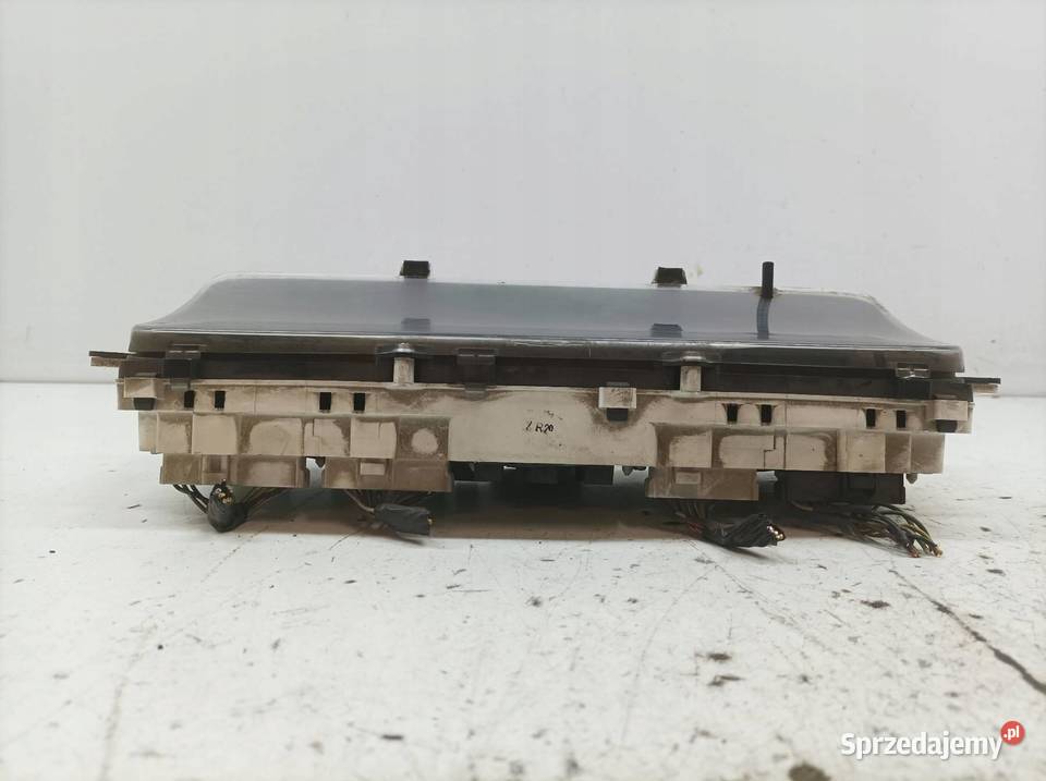 LICZNIK MR240681 1573705040 K9 28 D Mitsubishi sprzedam