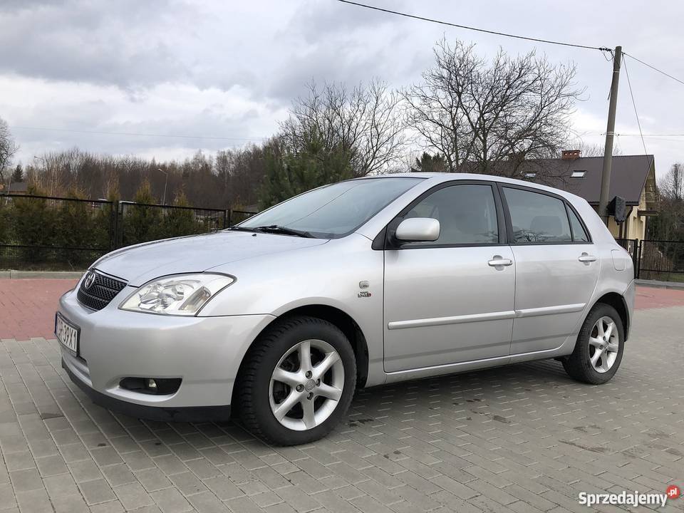 Toyota corolla 20 D4D 90 E12 hatchback klima Rok produkcji 2002 Gorlice