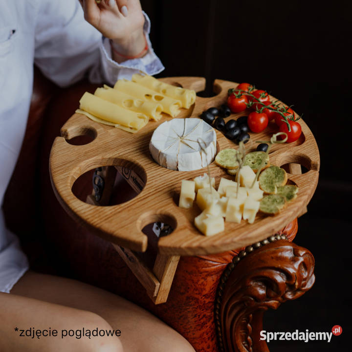 Stoliczek do wina jasny dąb grawer Skawina