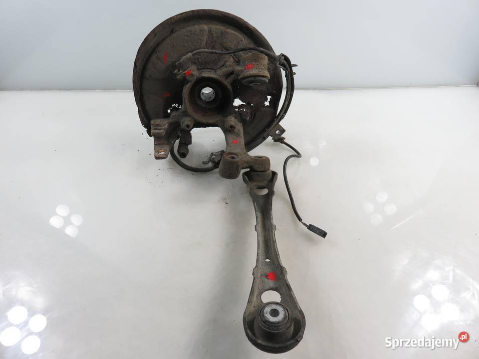 PIASTA TYLNA LEWA AUDI A4 B6 18 T quattro