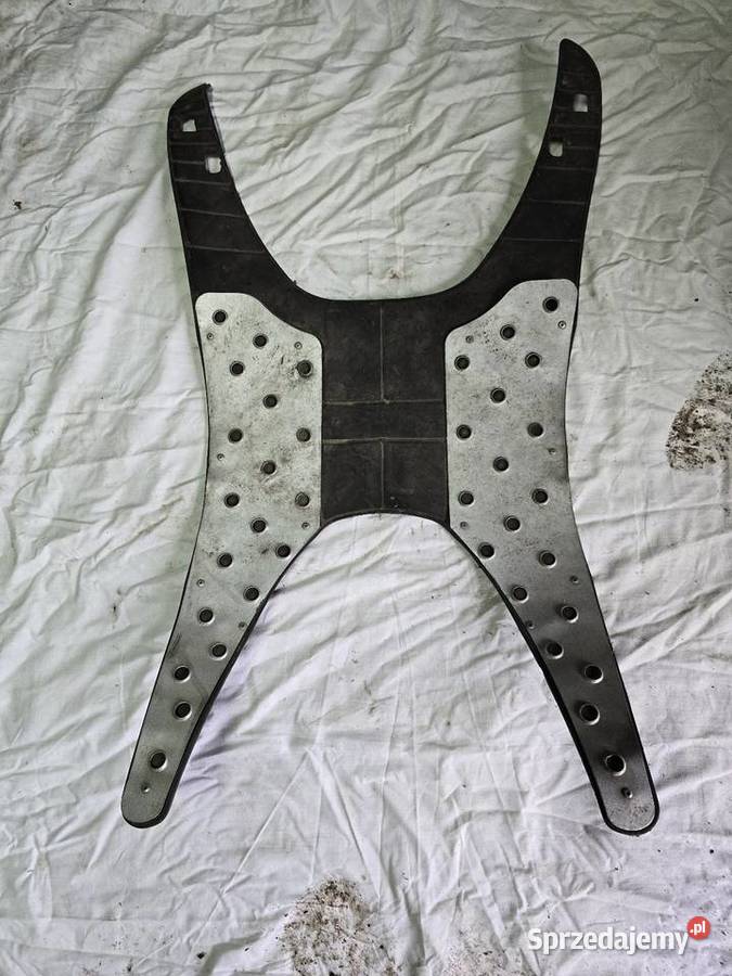 Suzuki Katana skuter guma podłoża