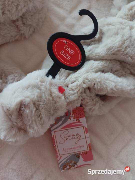 Długi beżowy szal futrzany z Londynu szal Dla kobiet małopolskie Kraków sprzedam