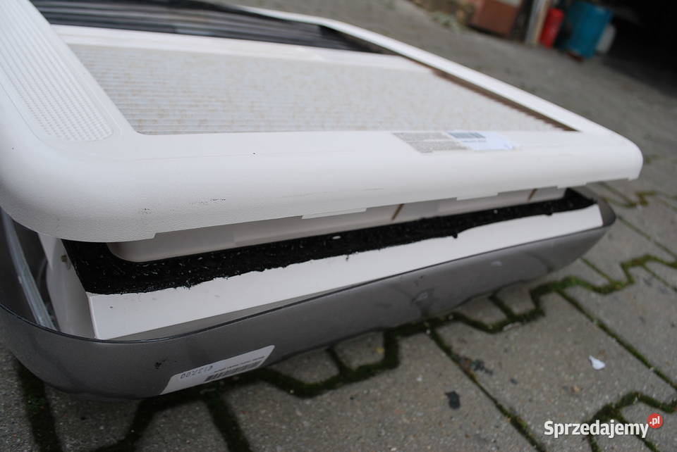 Okno dachowe szyberdach otwór 40x40 do kempingu Grzebowilk