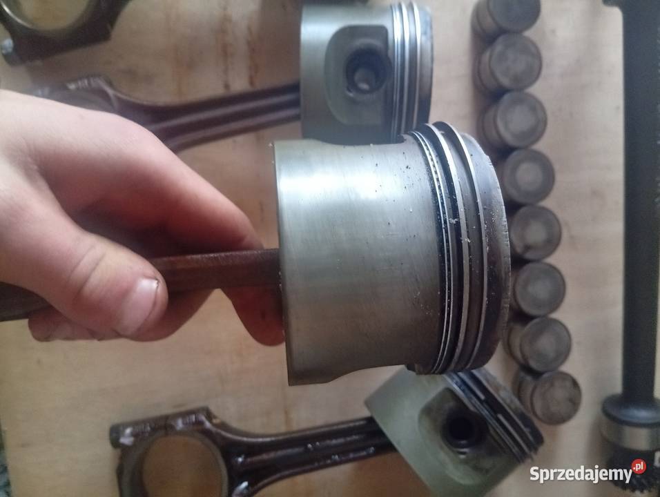 Audi 80 B4 Tłoki używane 20 ABT Strzyżewice sprzedam