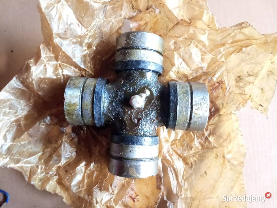 Kamaz krzyżak wału duży mały