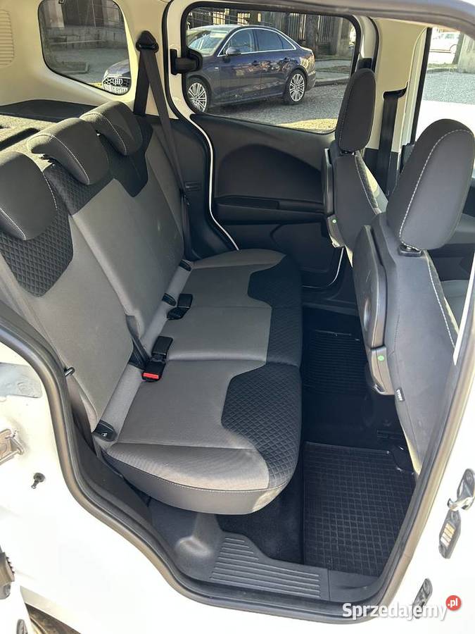 Ford Tourneo Courier 2021 15 diesel stan Zabrze sprzedam