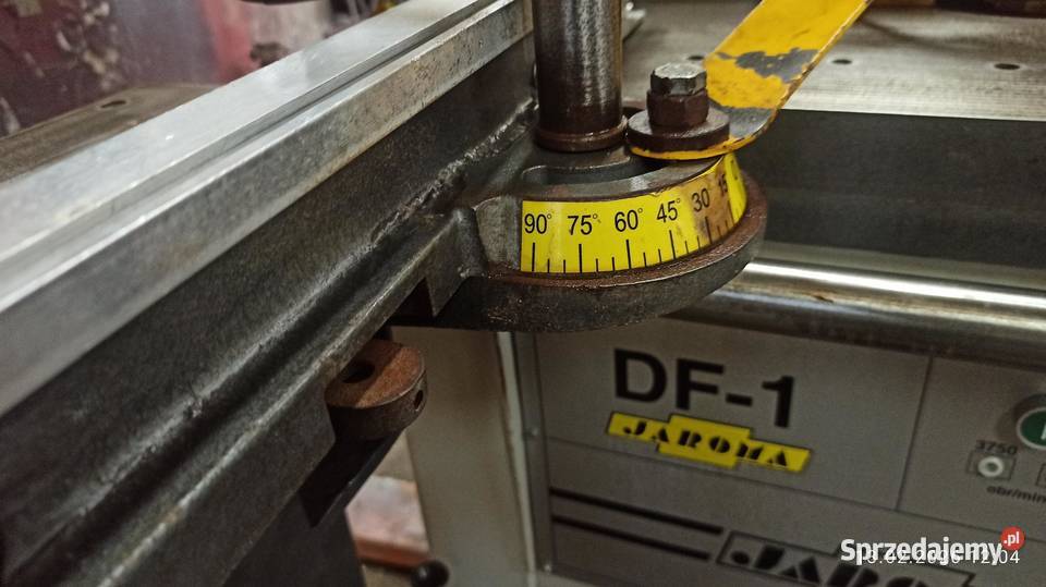 FREZARKA Z BOCZNYM STOLIKIEM JAROMA DF1 Kłodawa