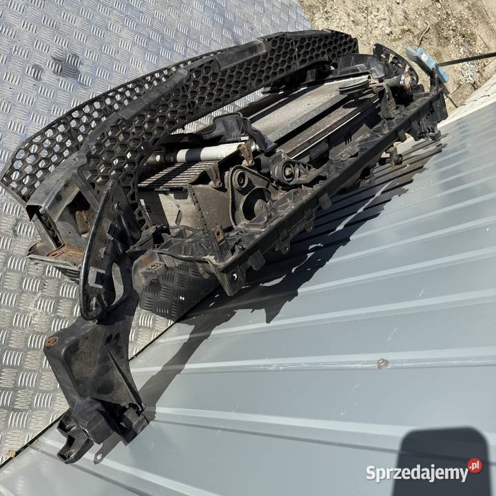 Pas przedni wzmocnienie chłodnice komplet Kia