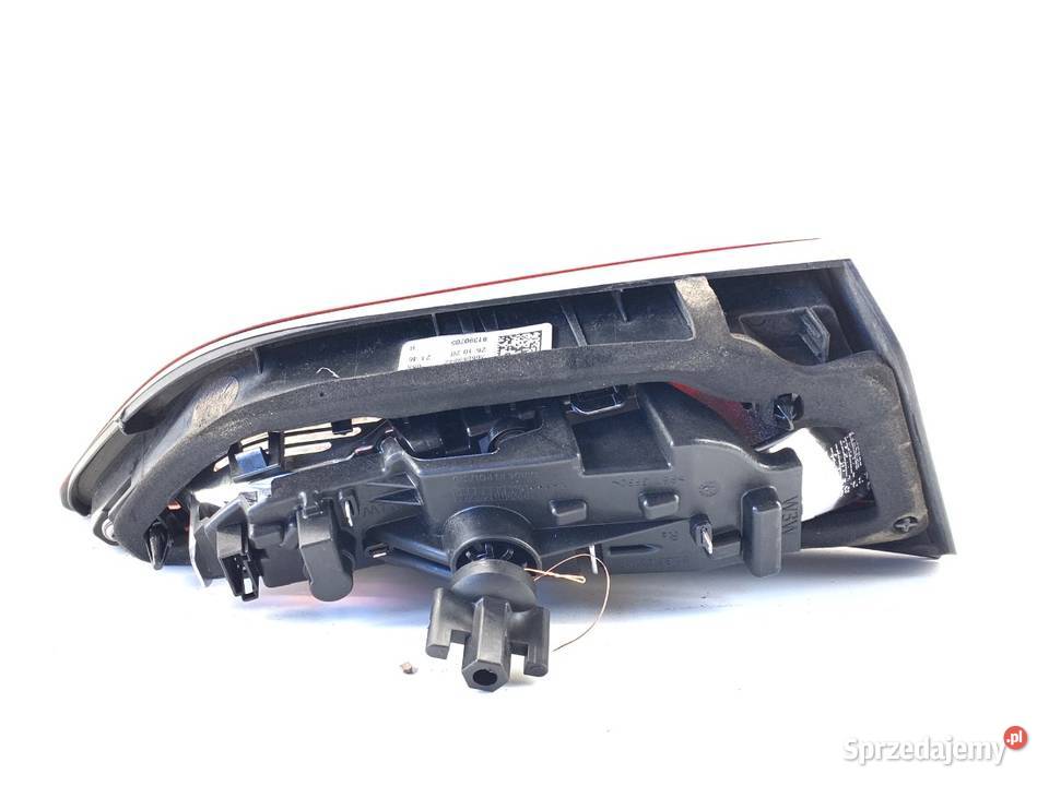 LAMPA TYŁ PRAWA WEWNĘTRZNA OPEL ASTRA K 39098789 sprzedam