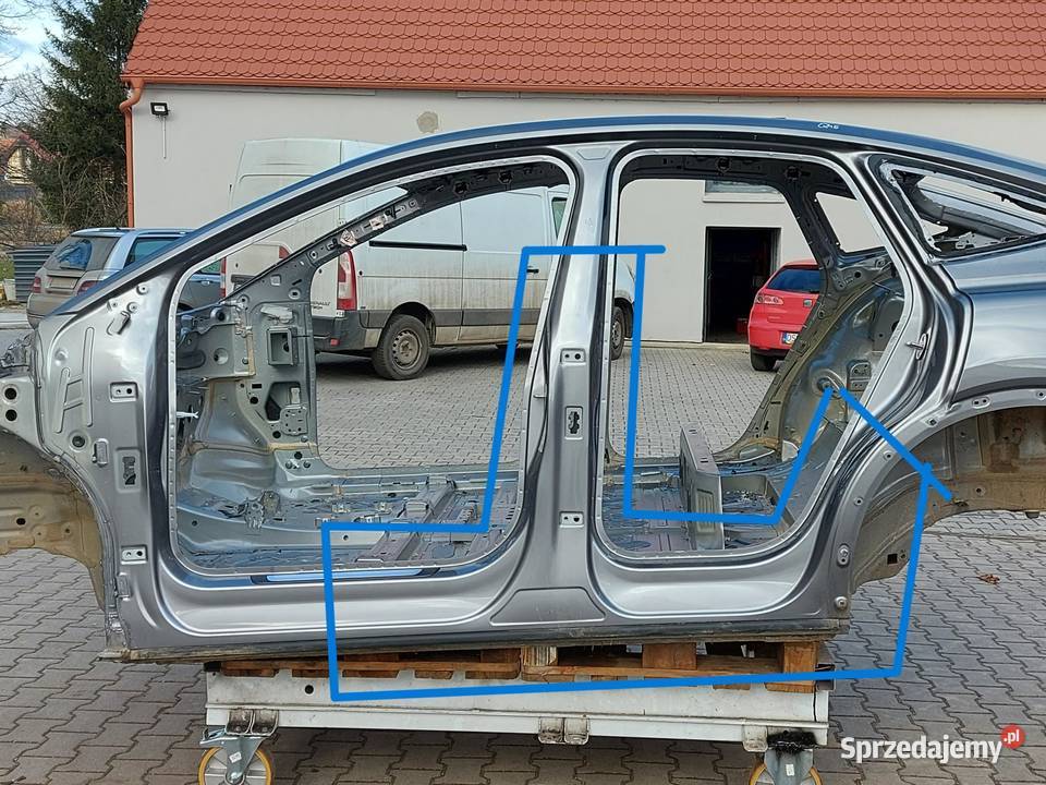 Audi Q4 ETRON 89A 89E SŁUPEK ŚRODKOWY LEWY