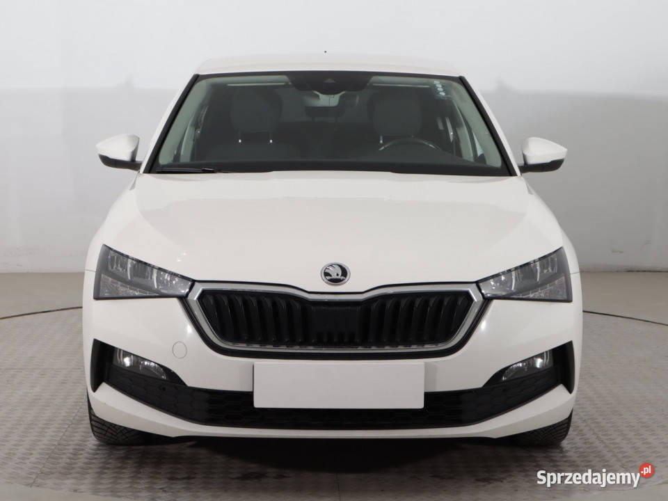 Skoda Scala 10 TSI asystent pasa ruchu Zabrze