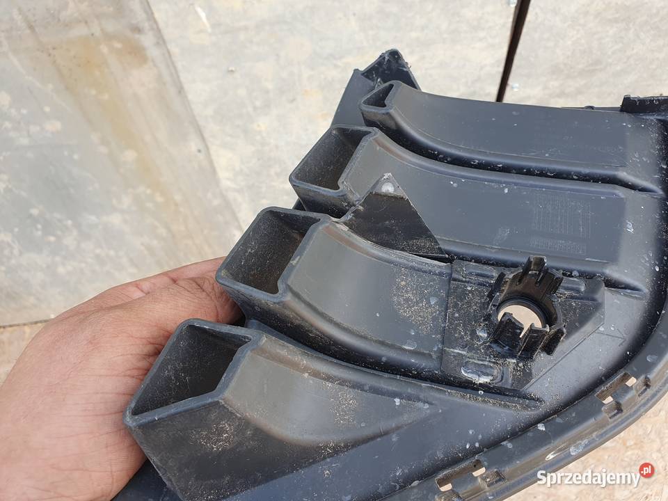 VW ID4 KRATKA LEWA ZDERZAKA PRZÓD 11A807819 osobowe Międzychód