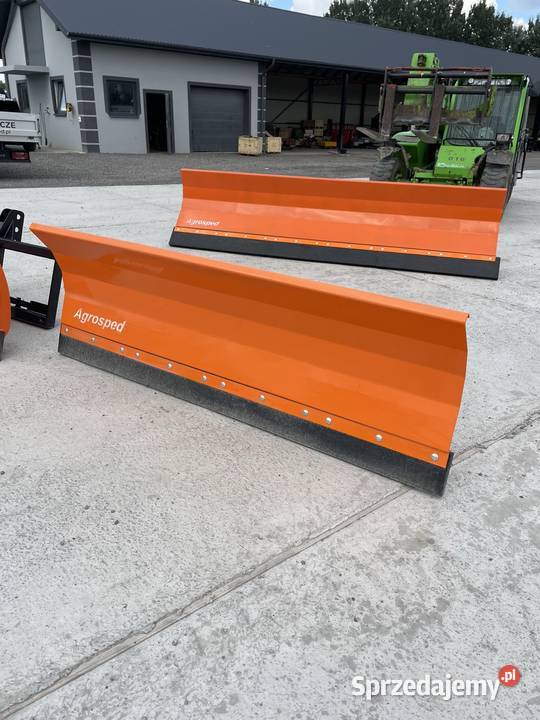 Pług do C360 TUZ KOMPLET C330 MF TRANSPORT sprzedam