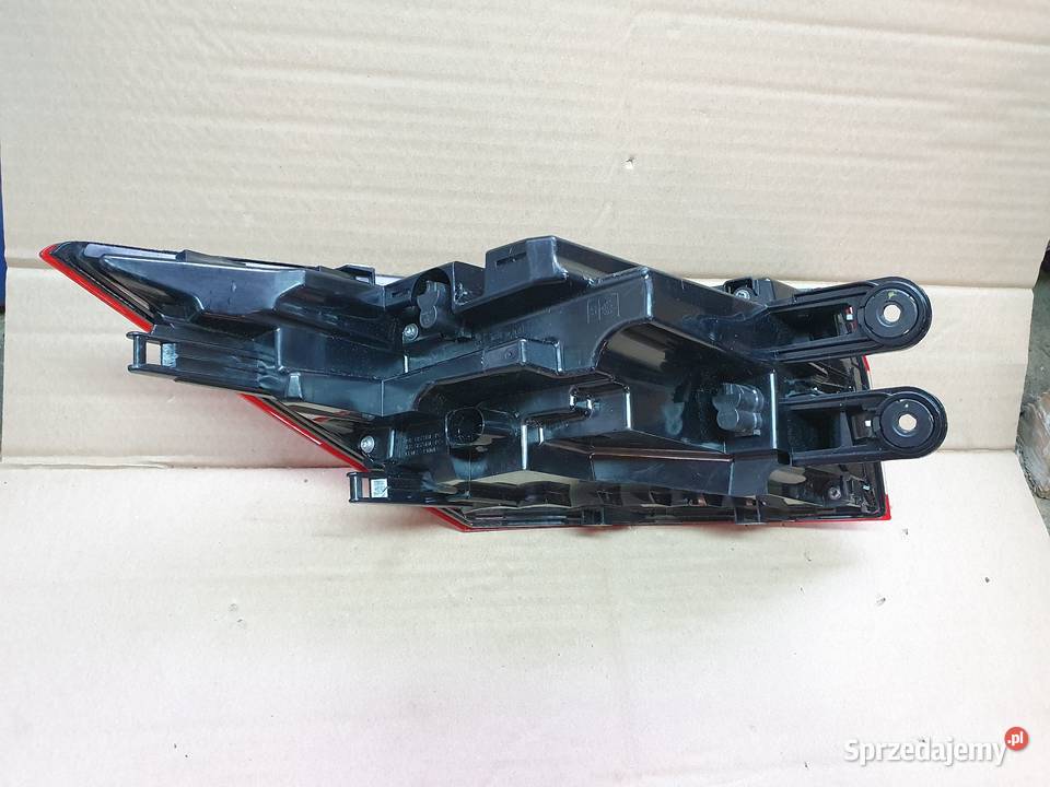 SKODA ENYAQ LAMPA PRAWA TYŁ PRAWY 5LA945208A lampy tylne wielkopolskie Międzychód