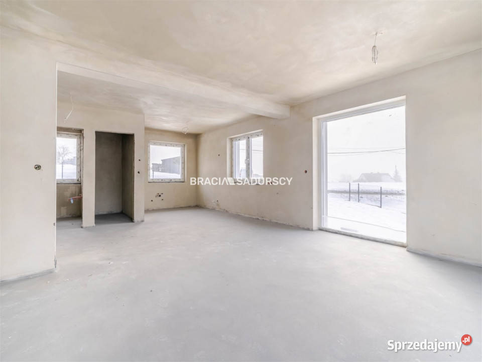 Dom wolnostojący Zakliczyn 15475m2 mieszkalny małopolskie