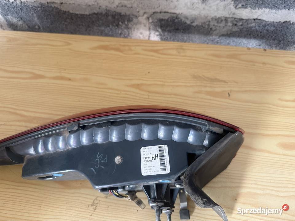 Lampa tylnia ford Mondeo przedlift Lampy tylne małopolskie Chełm
